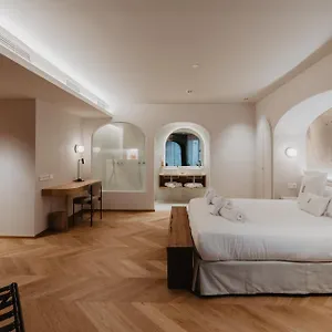 **** ホテル Petit Luxe スペイン